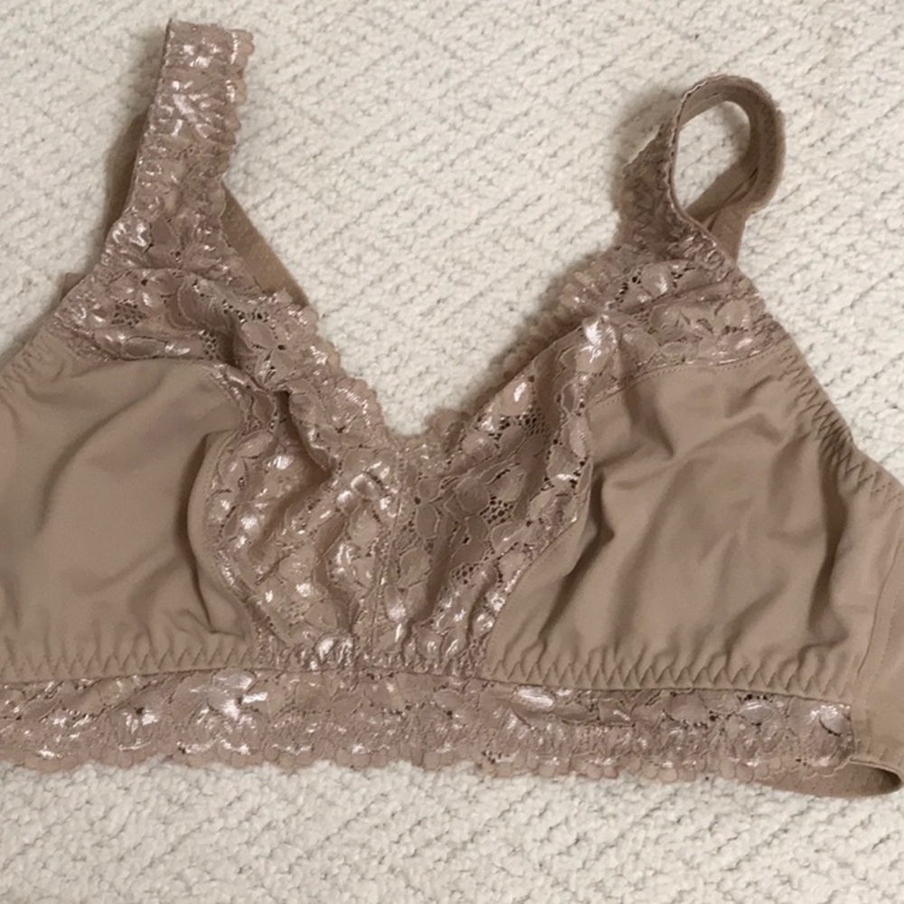 2 Breezies bras NWT